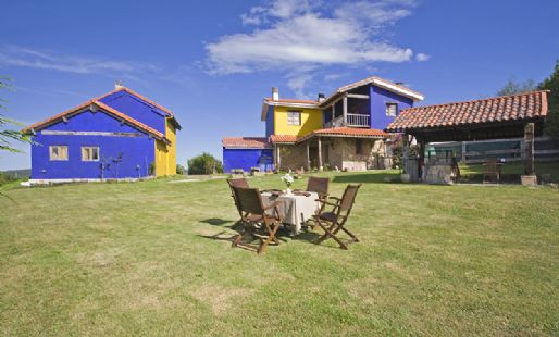 casa de turismo rural quintana de la eria luanco asturias